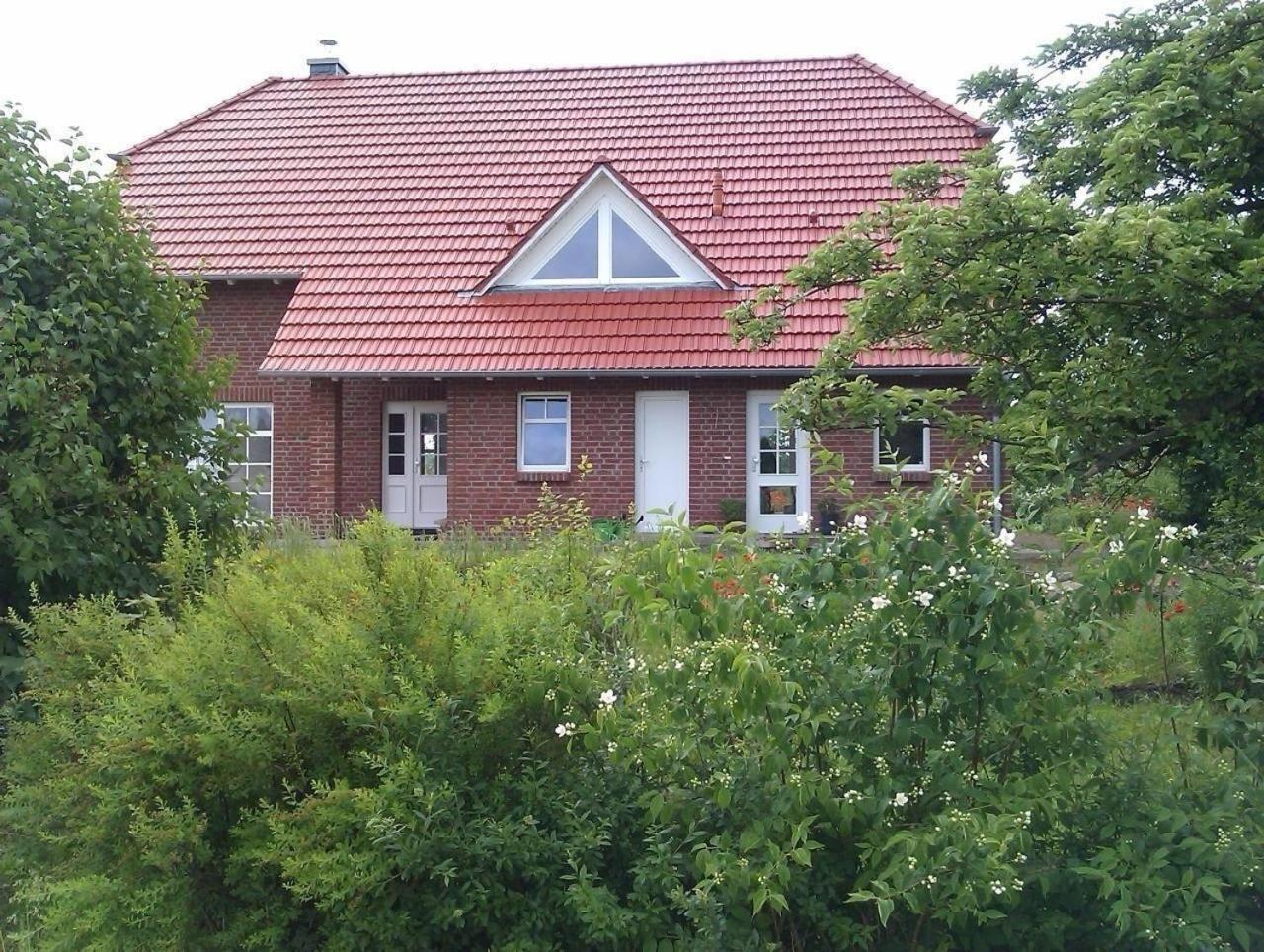 Ferienwohnung Ruhige Fewo Im Gruenen Mit Balkon, Terrasse Und Grossem Garten Sehlen Exterior foto