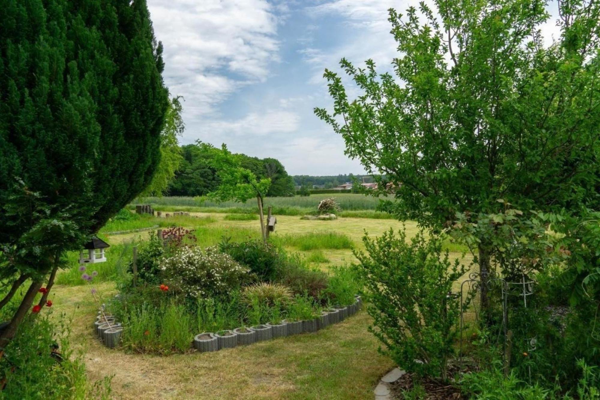 Ferienwohnung Ruhige Fewo Im Gruenen Mit Balkon, Terrasse Und Grossem Garten Sehlen Exterior foto